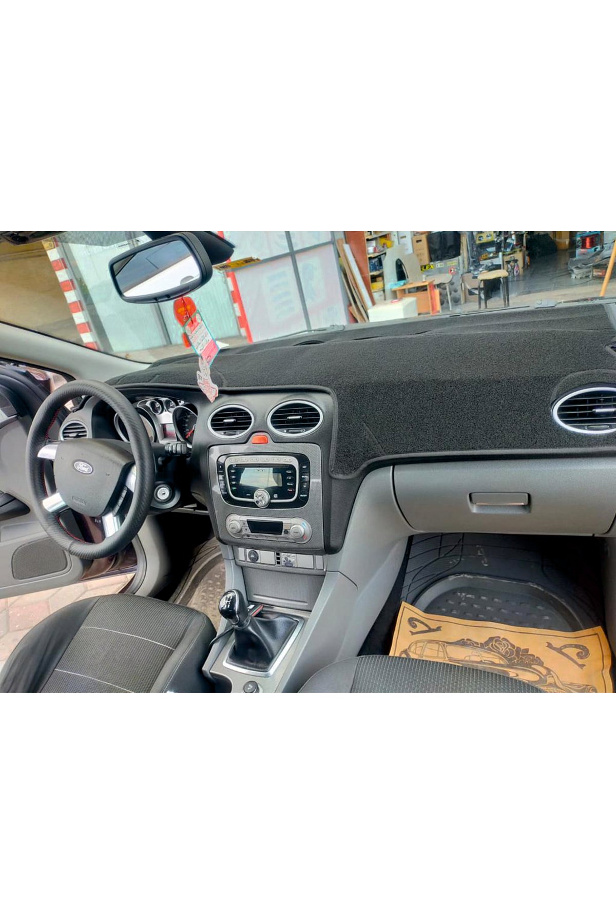 Ford Focus 2 2005-2008 3D Torpido Koruyucu